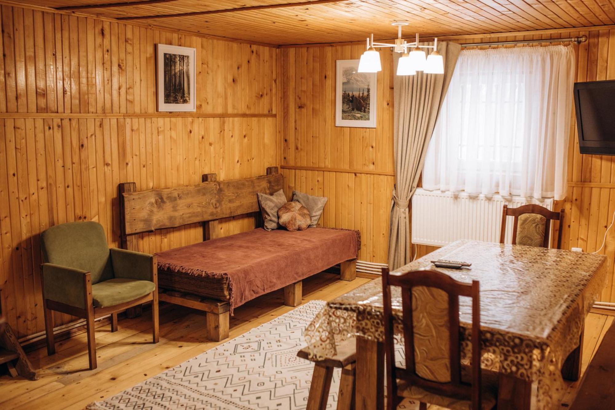Dolyna Mykolaya Migovo Quarto foto
